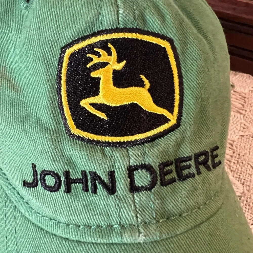 JOHN‎ DEERE Classic Embroidered Logo Youth Sized Casual Ball Cap Green Yellow